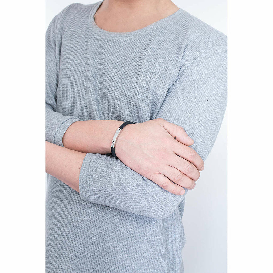 V5H49CB801085230DA43F5FB435498978AAR3101460P2