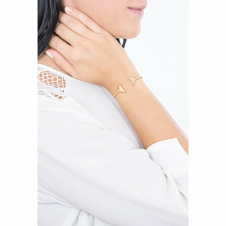 V6H0388639E557B45455E287B827C541EA7R3603863P3